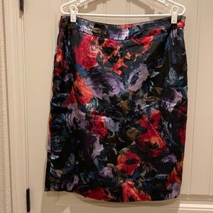 Jaclyn Smith Women’s Size 14 Skirt Silky Floral Side Zipper with Clasp Lined
